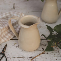 Vase en céramique avec anse
