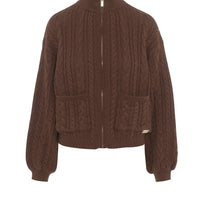 Veste tricotée serrée