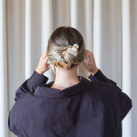 Petite pince à cheveux effet gel