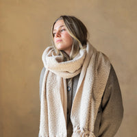 Très grand foulard molletonné bouclé