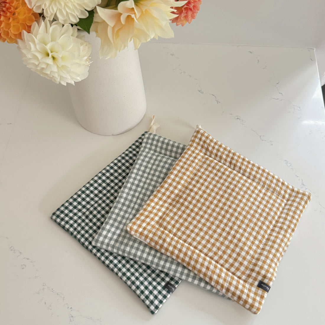 Sous-plat à carreaux