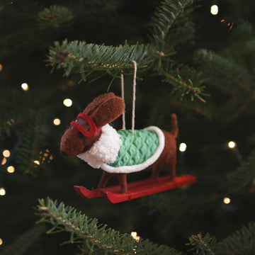 Ornement en feutre - Terry le teckel