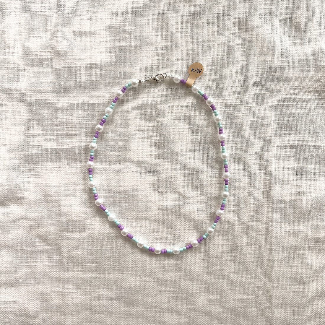 Collier en billes et perles