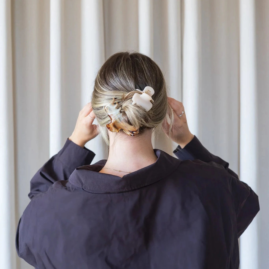 Petite pince à cheveux effet gel