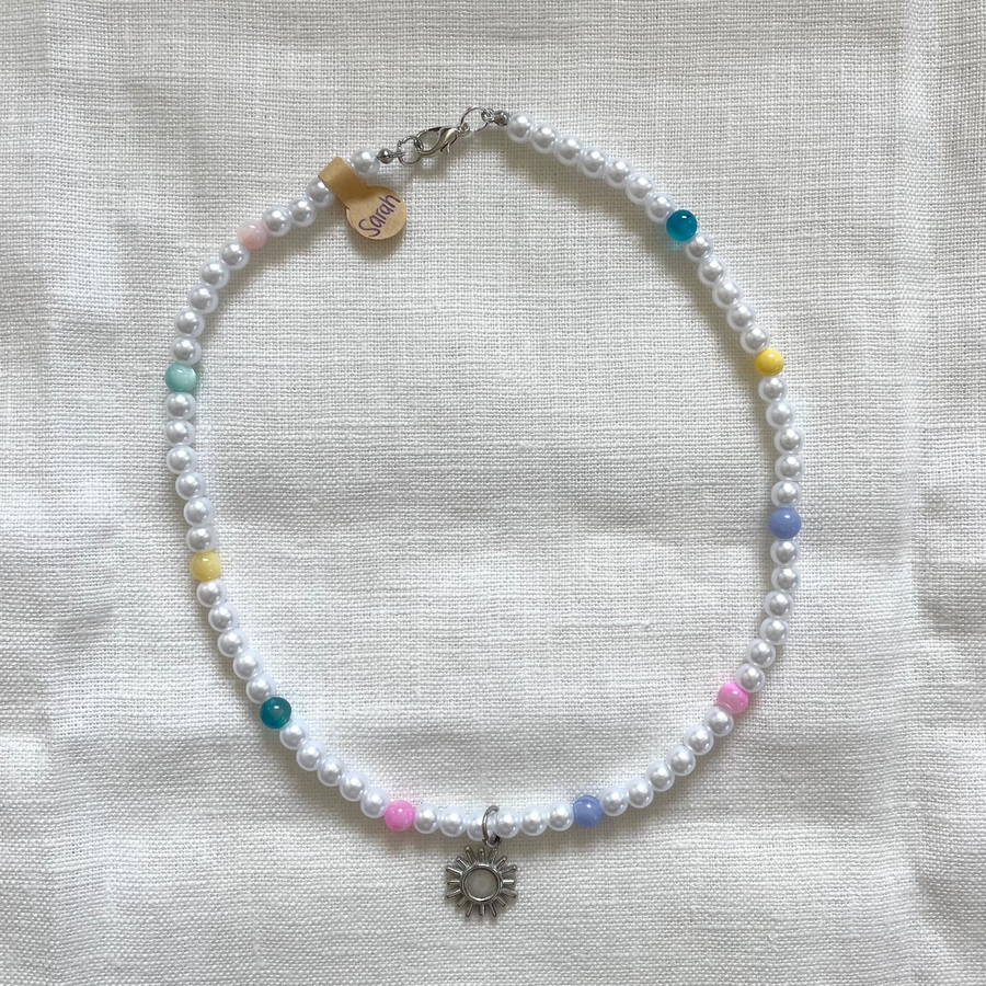 Collier en billes et perles