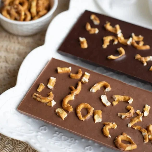 Tablette de chocolat - Éclats de caramel et de pretzel